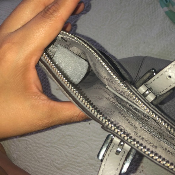 Michael Kors Jet Set Large in Grey - Picture 5 of 6